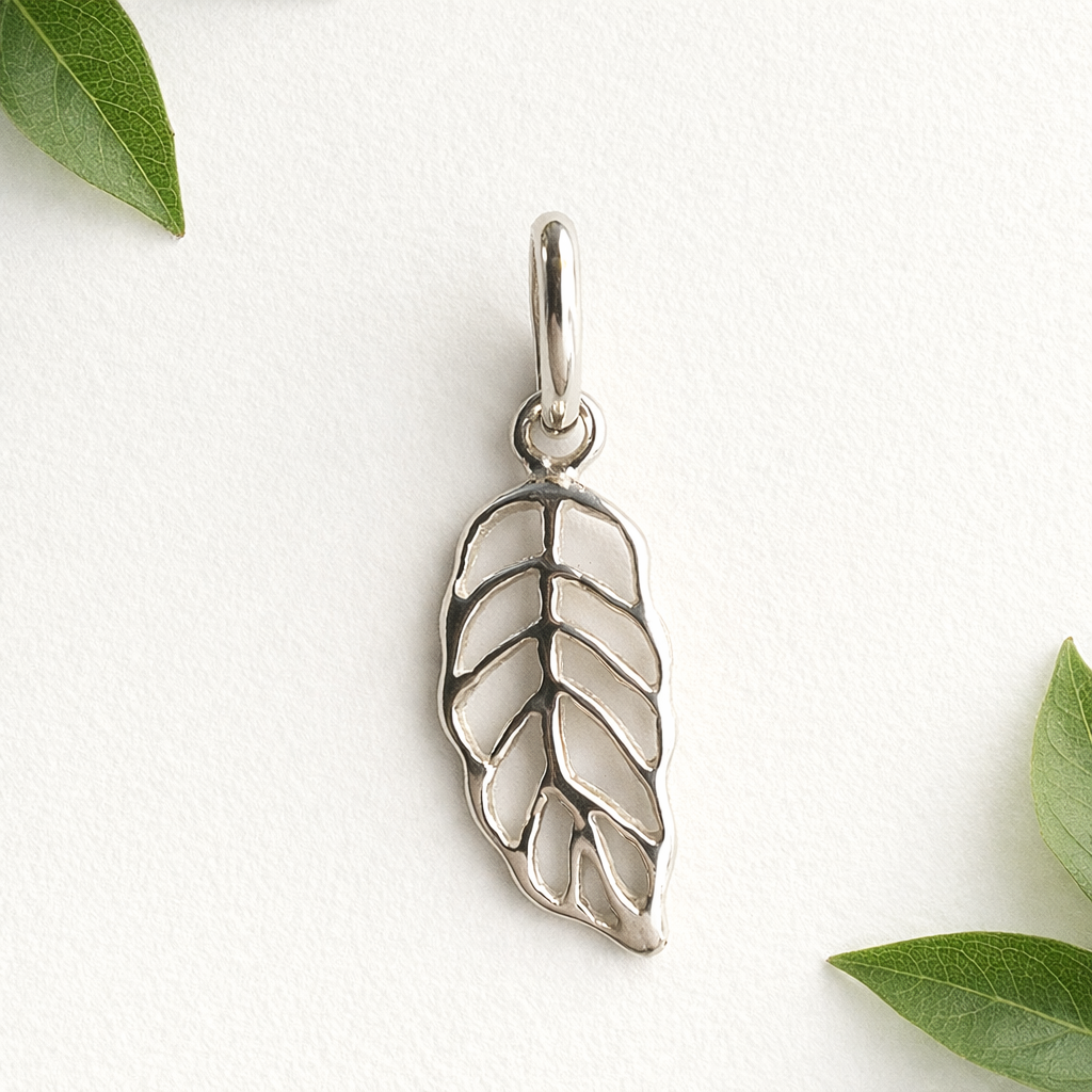 925 Sterling Silver Leaf Pendant