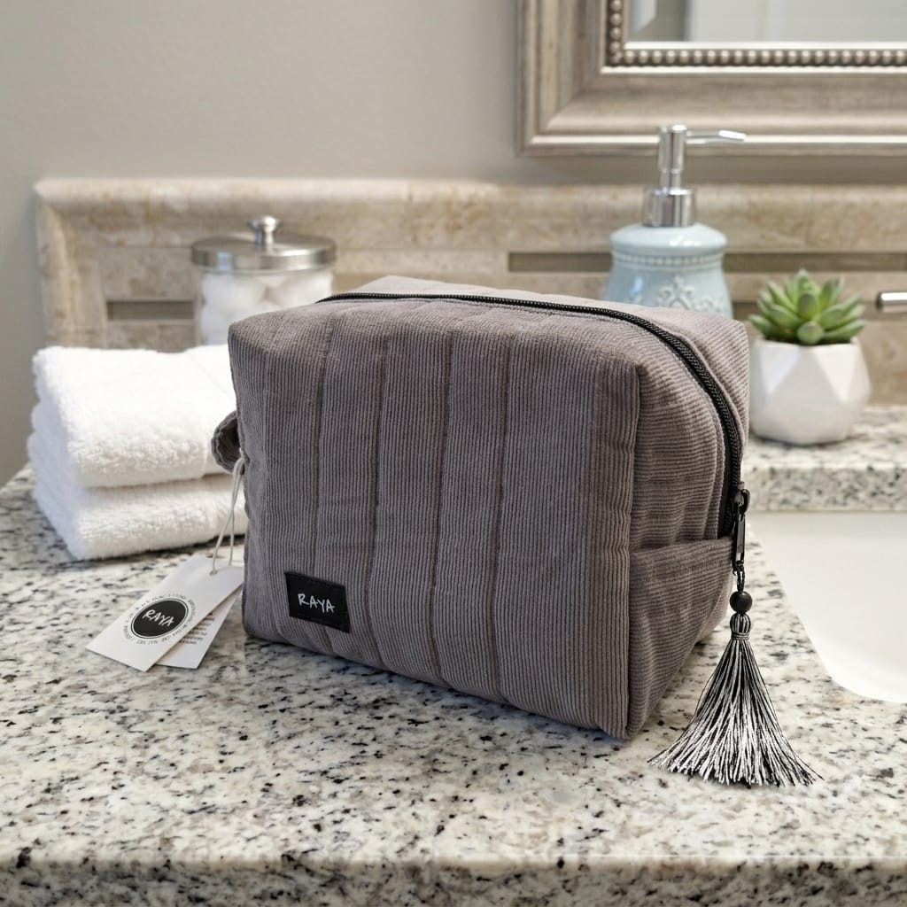 Large Cosmetic Bag by Raya - Grey